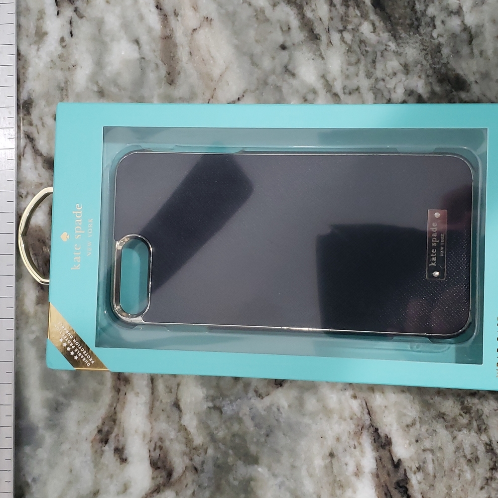 Kate Spade wrap case.